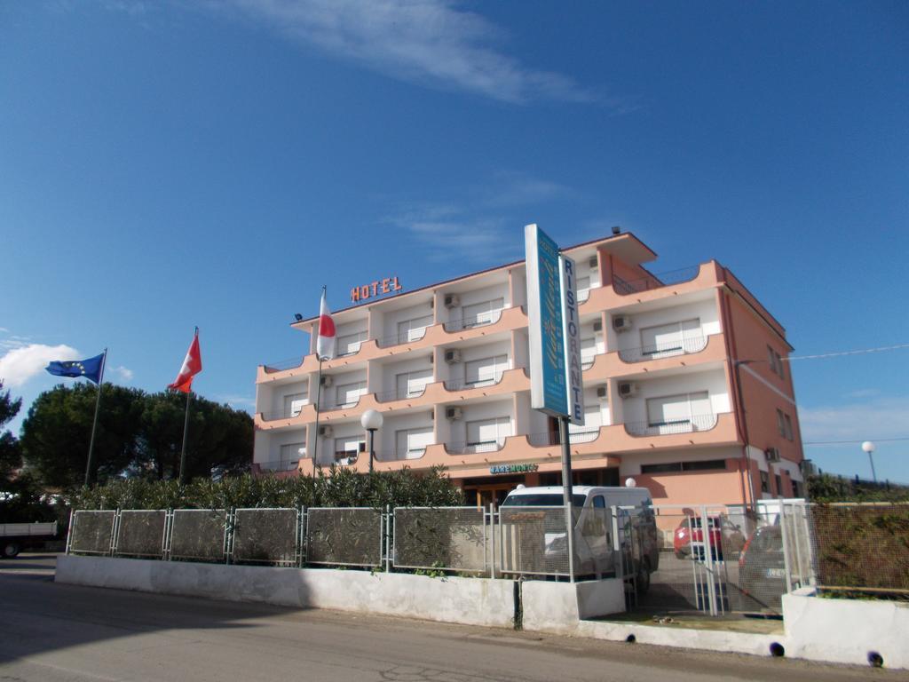 Hotel Maremonti Vico Del Gargano Exterior photo
